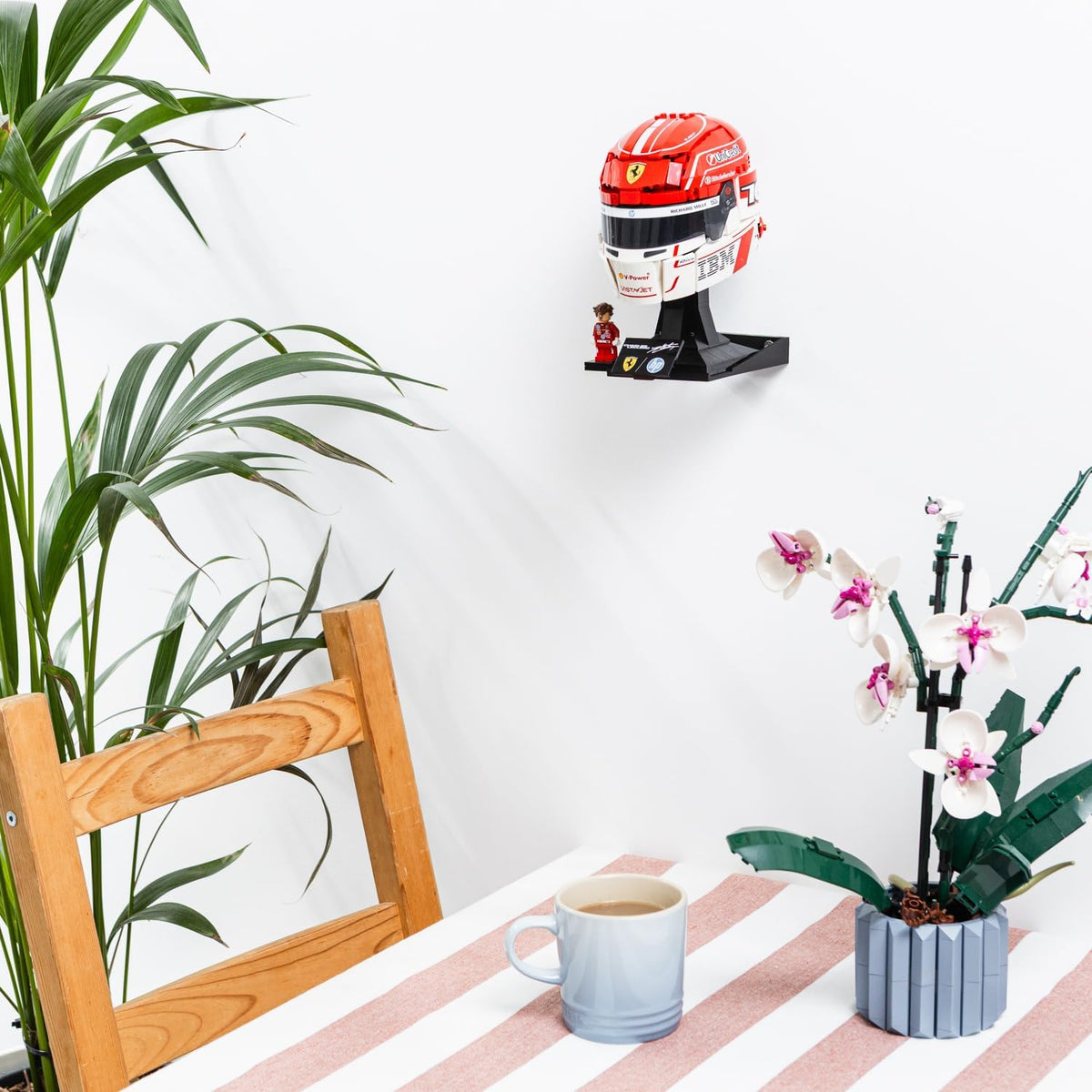 Brickify Wall Mount for LEGO Helmet 0001