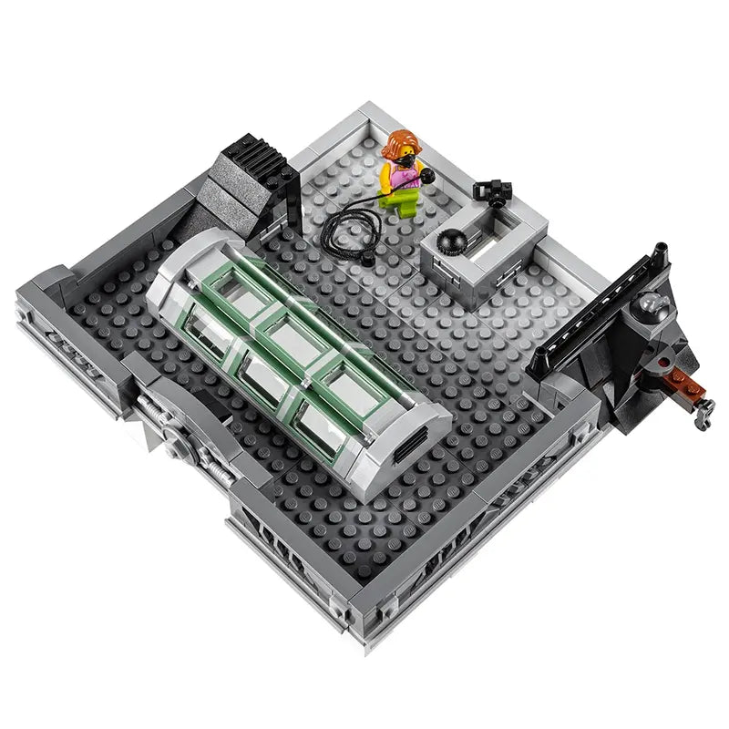 LEGO Creator Expert Brick Bank-Bricking Lebanon