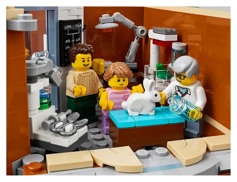 LEGO Creator Expert Corner Garage