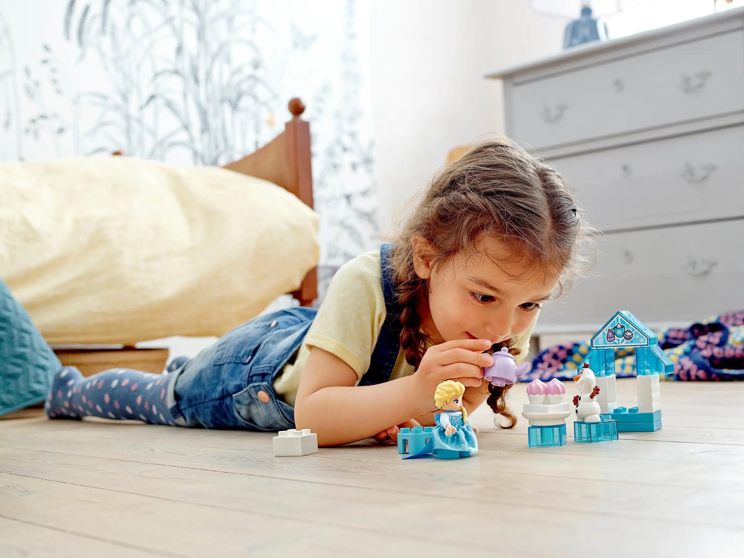 LEGO Duplo Elsa and Olaf's Tea Party