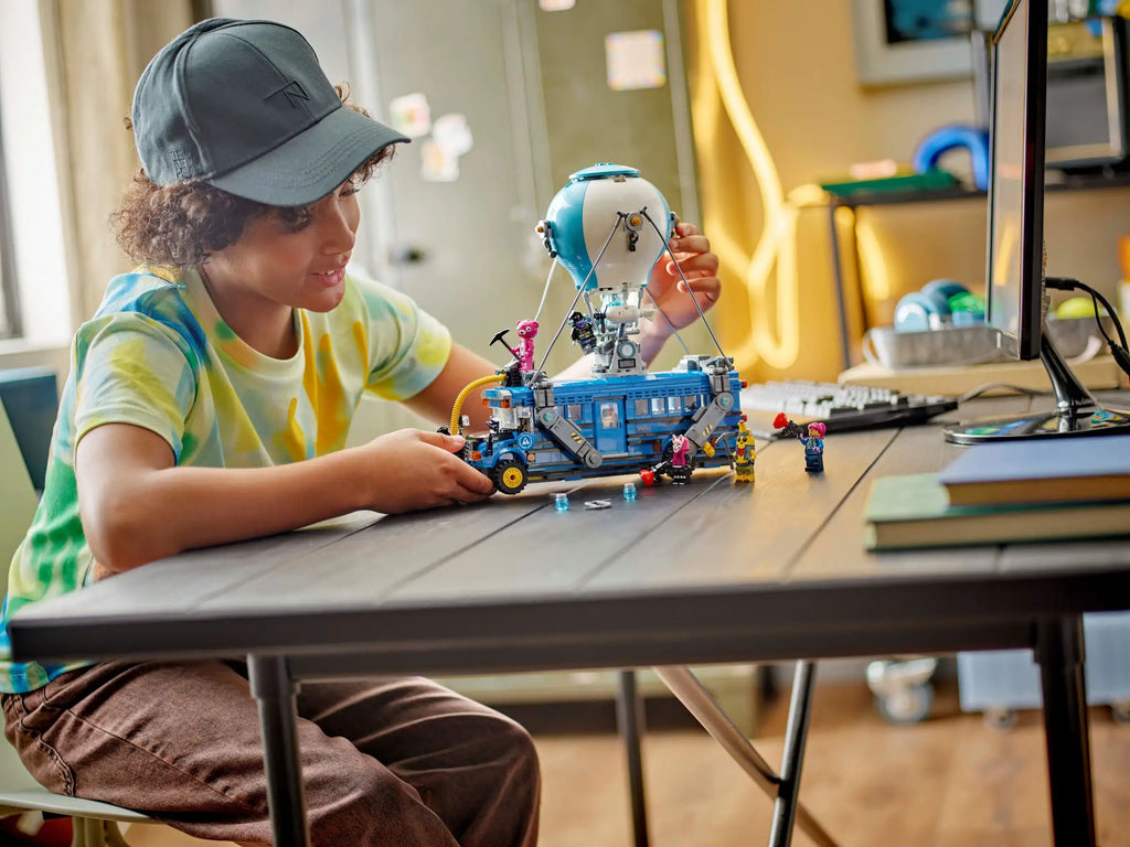 Lego Fortnite Battle Bus