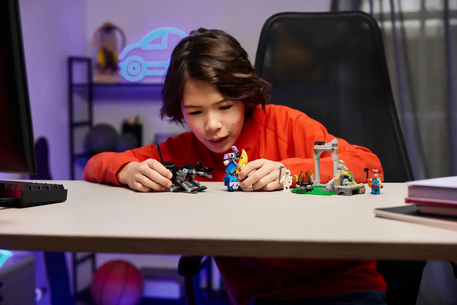 Lego Fortnite Peely & Sparkplug's Camp