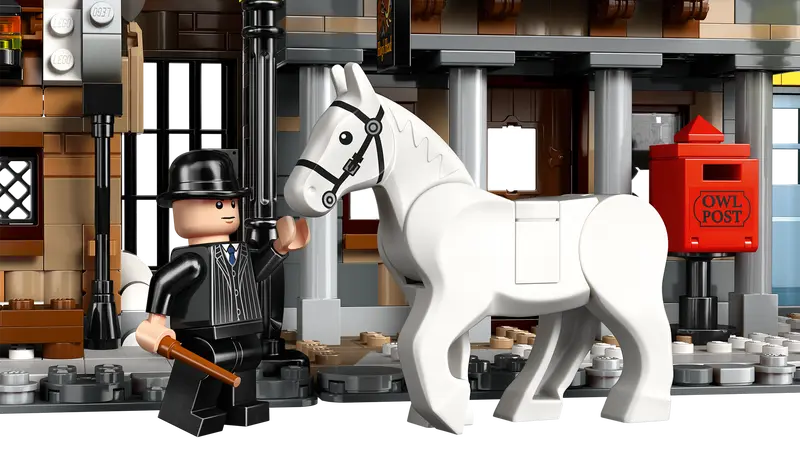 LEGO Harry Potter Hogsmeade™ Village – Collectors' Edition