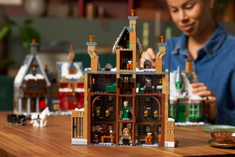 LEGO Harry Potter Hogsmeade™ Village – Collectors' Edition