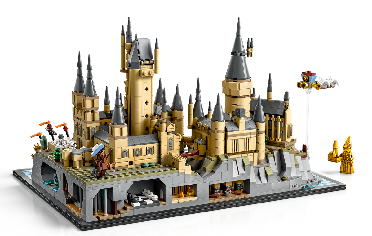 LEGO Harry Potter Hogwarts Castle and Grounds 76419