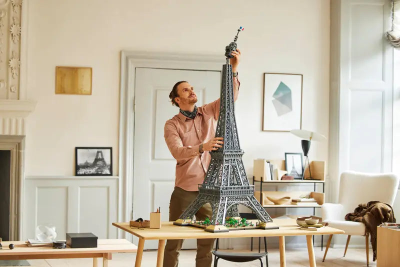LEGO Icons Eiffel tower