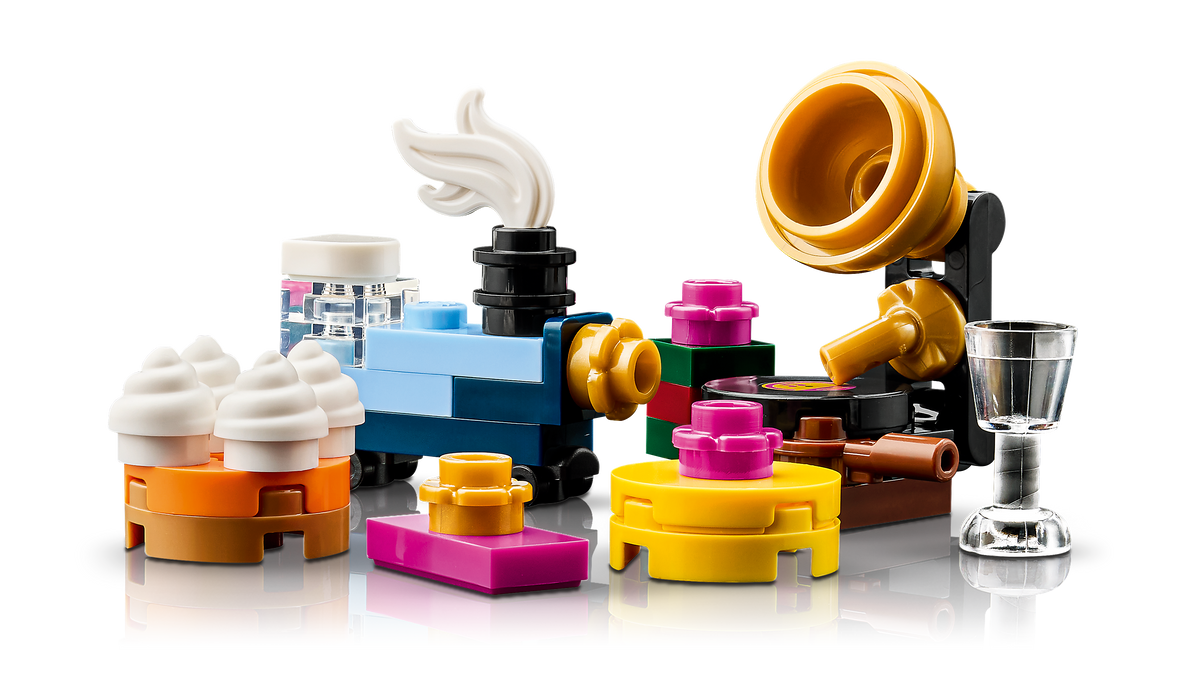 LEGO Icons Holiday House 11387