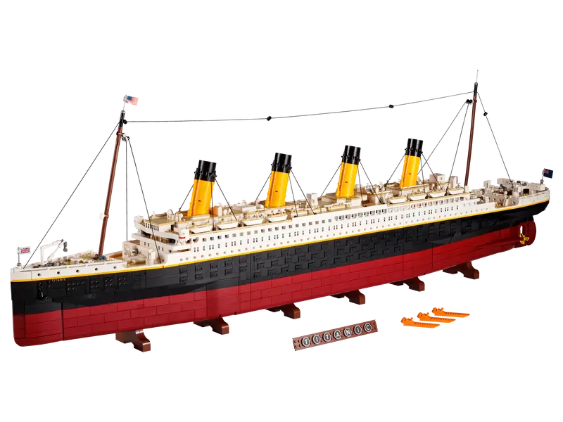 LEGO Icons Titanic-Bricking Lebanon