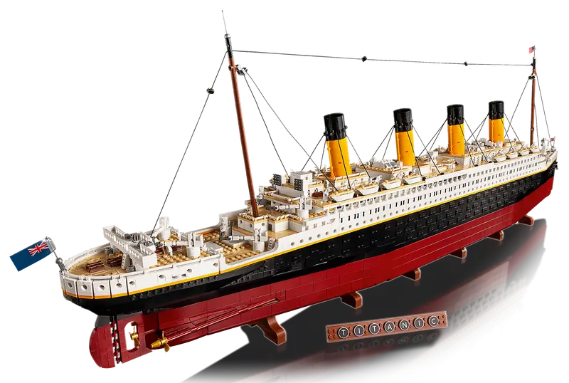 LEGO Icons Titanic-Bricking Lebanon