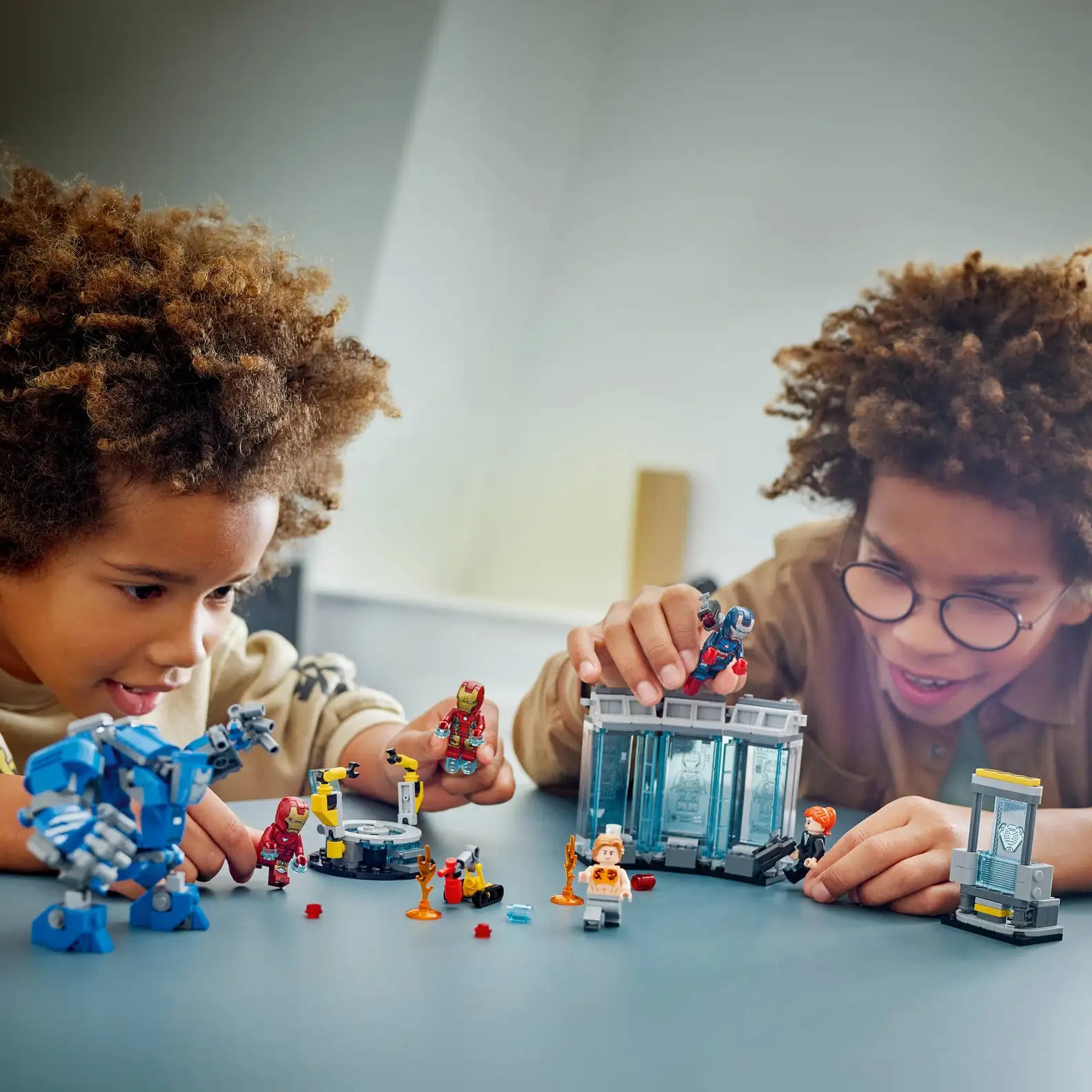 LEGO Marvel Super Heroes - Iron Mans Laboratory Hall of Armor