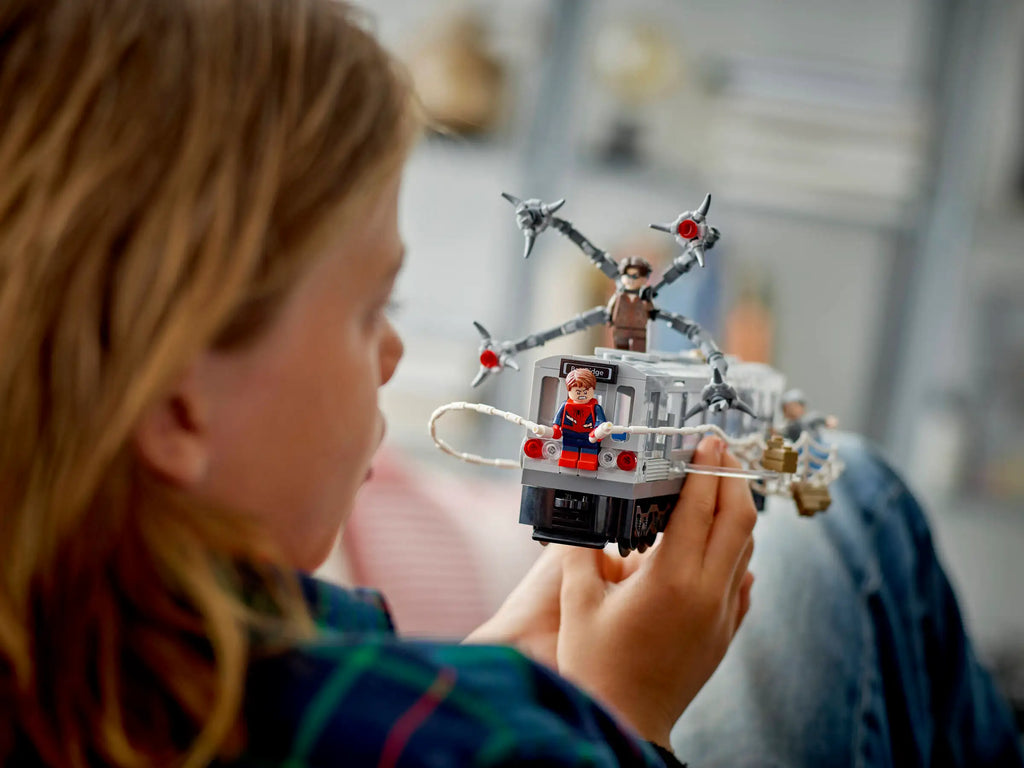 Lego Marvel Super Heroes Spider Man versus Doc Ock Subway Train Scene