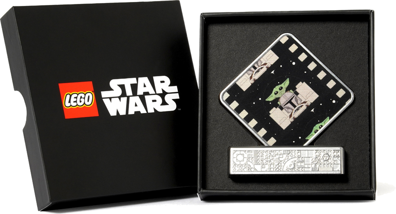LEGO Star Wars The Mandalorian and Grogu Lenticular Display Ornament 5010320