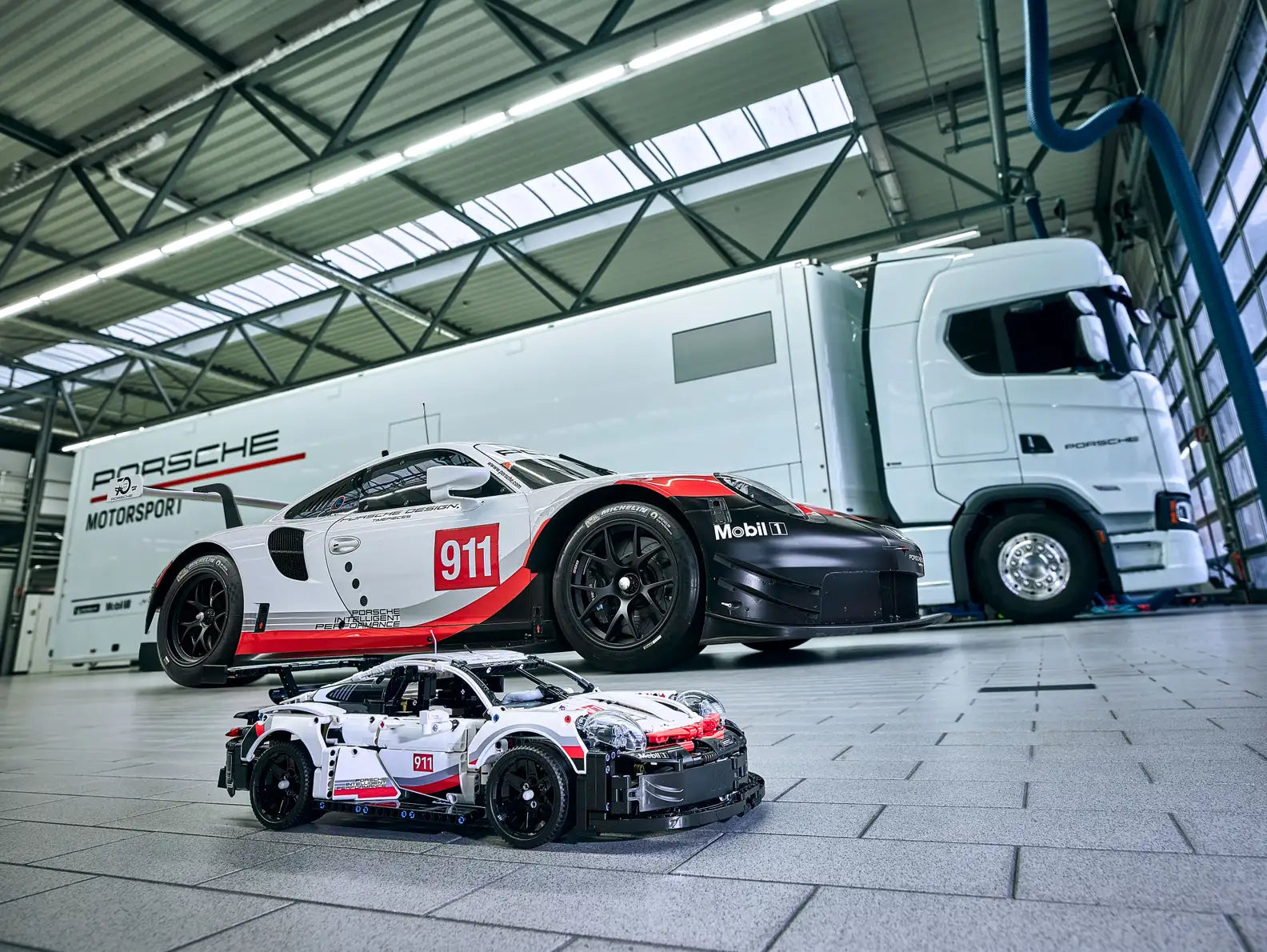 LEGO Technic - Porsche 911 RSR
