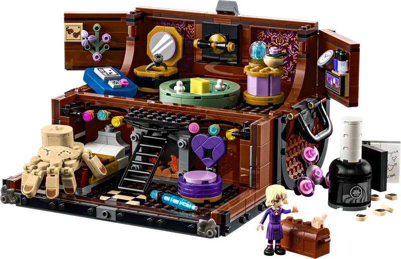 LEGO Wednesday Thing's Apartment-Bricking Lebanon