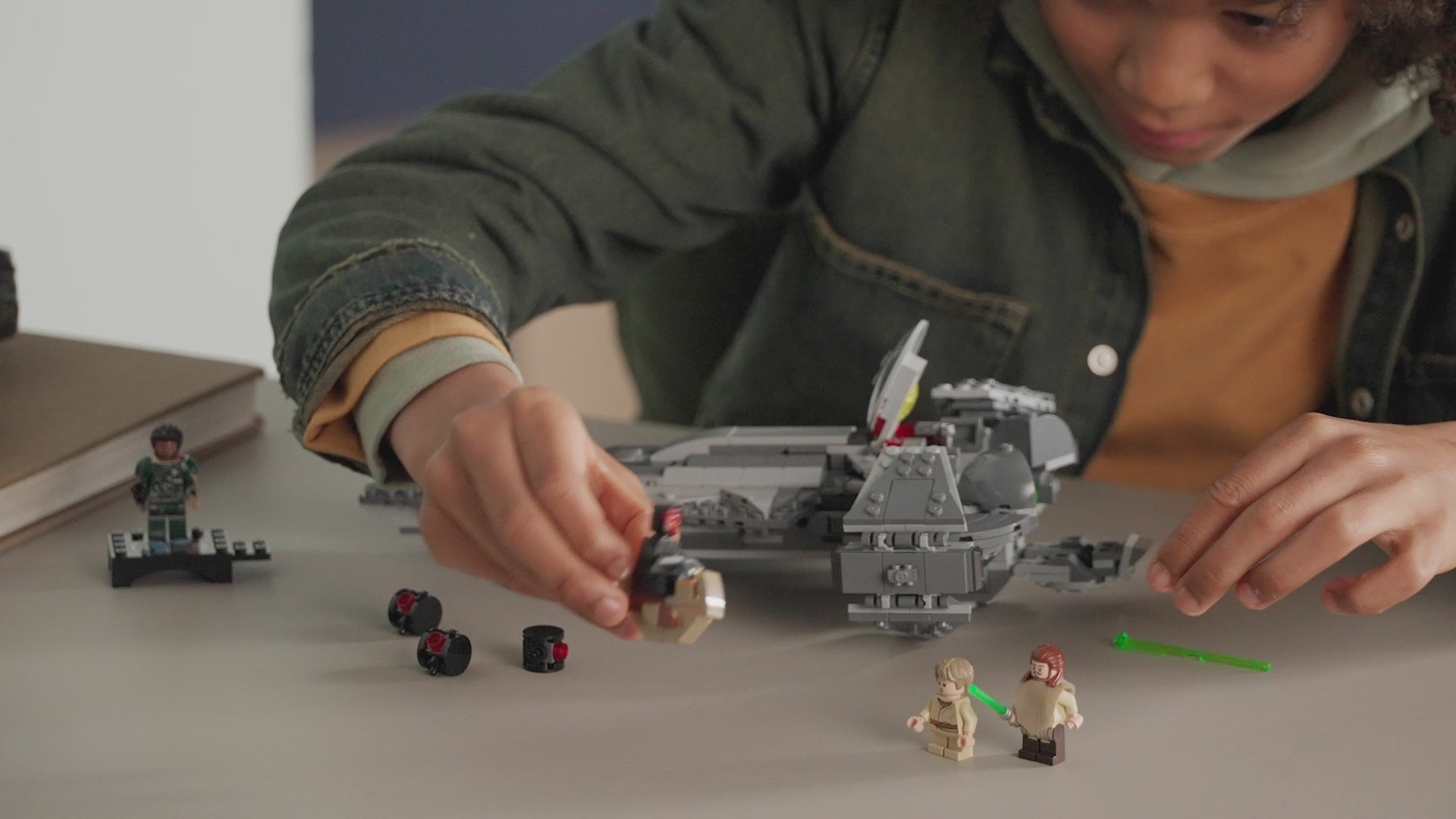 Darth Maul's Sith Infiltrator™