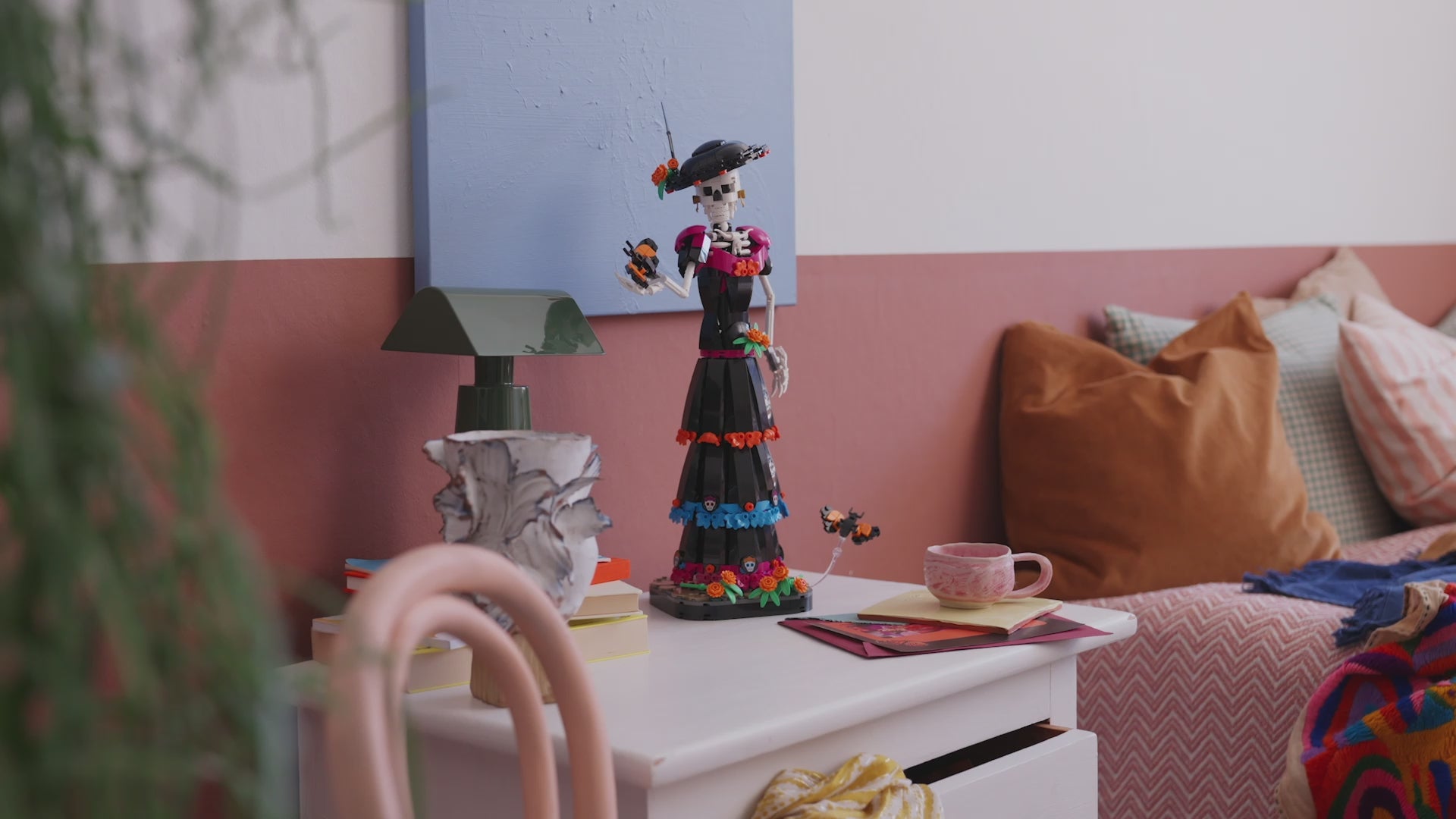 LEGO Ideas - La Catrina Buildable Desk Decor Set - 21372